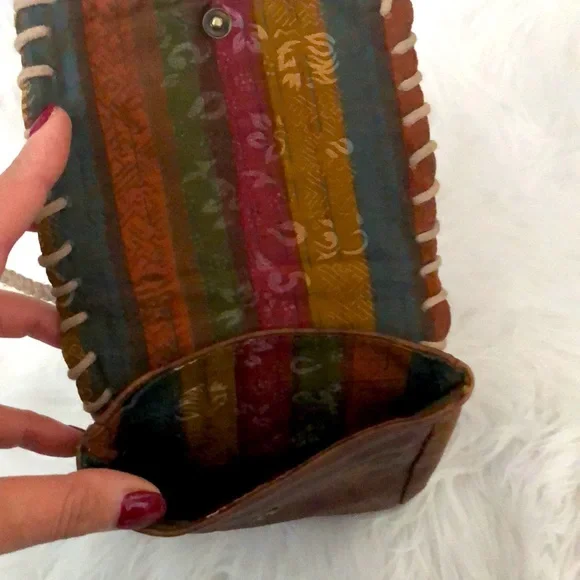 Brown leather crossbody - Picture 5 of 6